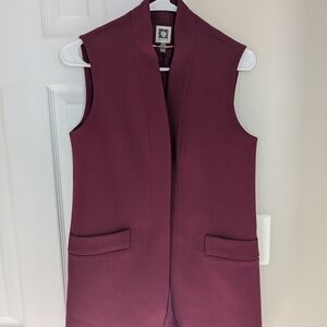 Women's Sleeveless Burgundy Vest